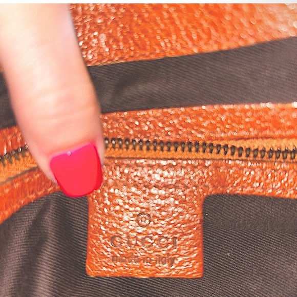 AUTHENTIC GUCCI HANDBAG - Picture 7 of 8